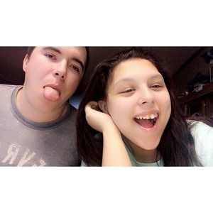 Meet your Posher, Desiree